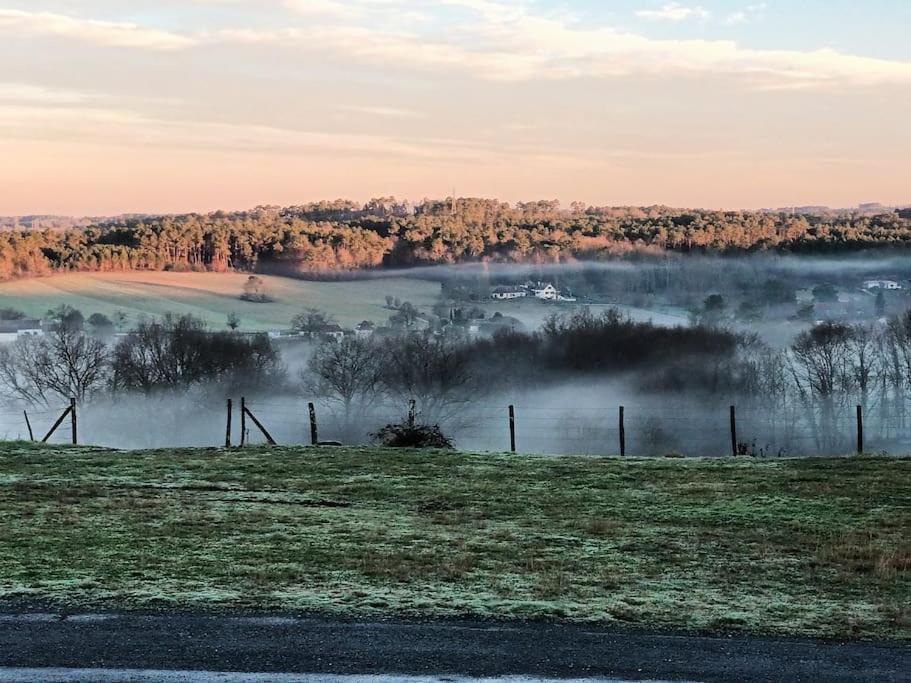 Gite Aux Bois D'En Temps Lunas  Bagian luar foto